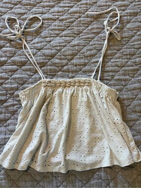 Mora Women’s Cream Eyelet Tie-Strap Tank Top size medium